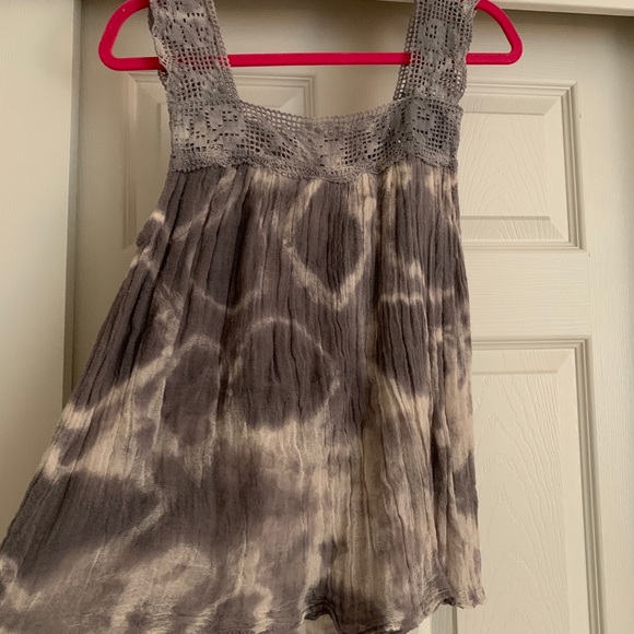 MUST SELL BY TOMORROW!! Jen’s Pirate Booty top - Picture 4 of 6